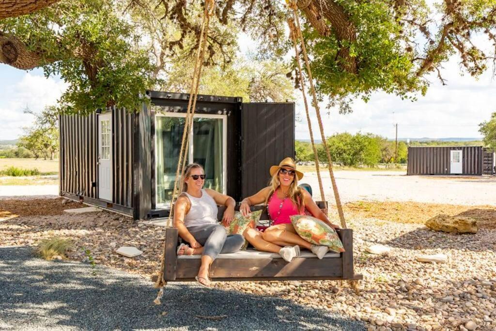 The Container Retreat @ 290 Wine Trail #9 Get Away Today! Villa Hye Luaran gambar